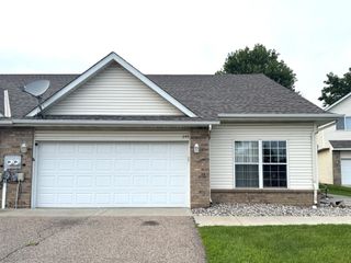 245 Appleblossom Lane E, Shakopee, MN 55379