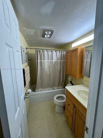 221 Kent M 221, West Palm Beach, FL 33417