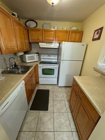 221 Kent M 221, West Palm Beach, FL 33417
