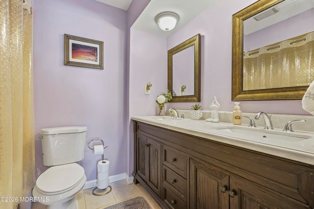 22 Forman Lane, Manalapan, NJ 07726