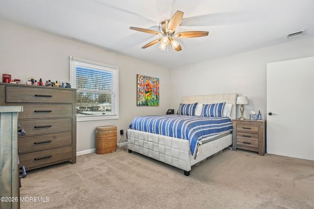 22 Forman Lane, Manalapan, NJ 07726