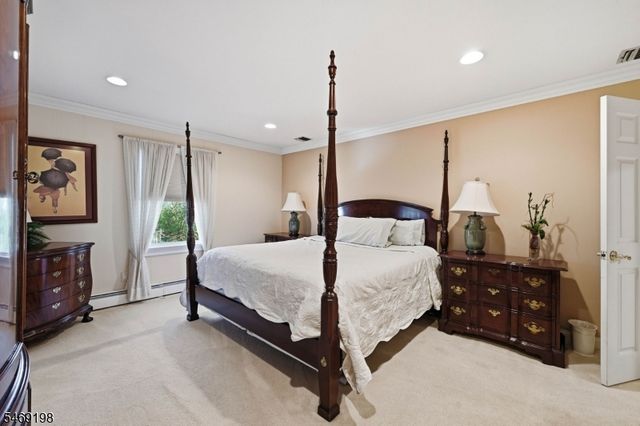 23 Puddingstone Dr, Boonton Town, NJ 07005