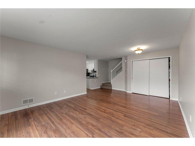 14720 Excelsior Lane #28, Apple Valley, MN 55124