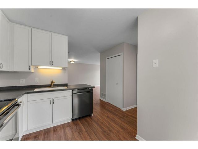 14720 Excelsior Lane #28, Apple Valley, MN 55124