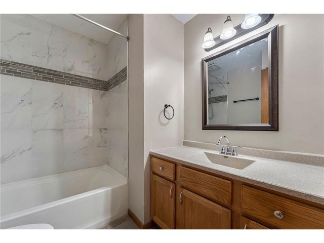 14720 Excelsior Lane #28, Apple Valley, MN 55124