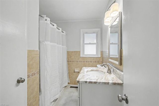 1425 Shadywood RD, Norfolk, VA 23513