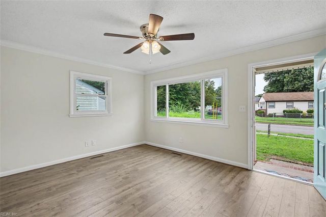 1425 Shadywood RD, Norfolk, VA 23513