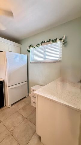 2728 N Garden Dr Drive N 214, Lake Worth Beach, FL 33461