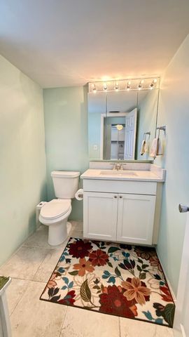 2728 N Garden Dr Drive N 214, Lake Worth Beach, FL 33461