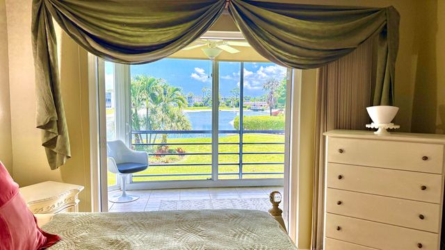 2728 N Garden Dr Drive N 214, Lake Worth Beach, FL 33461