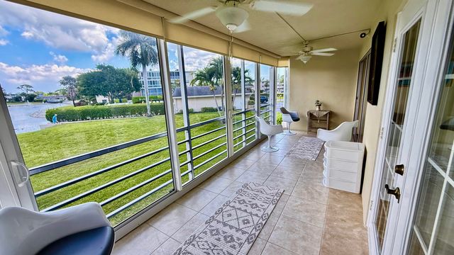 2728 N Garden Dr Drive N 214, Lake Worth Beach, FL 33461