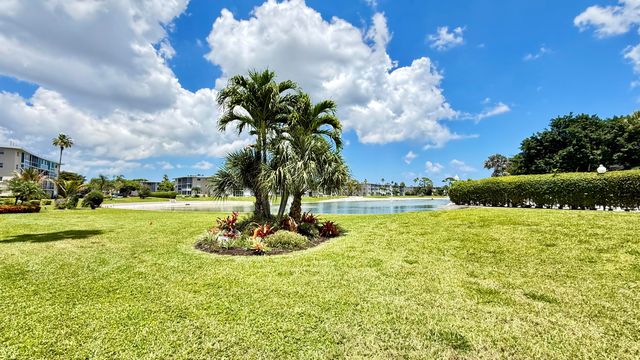 2728 N Garden Dr Drive N 214, Lake Worth Beach, FL 33461