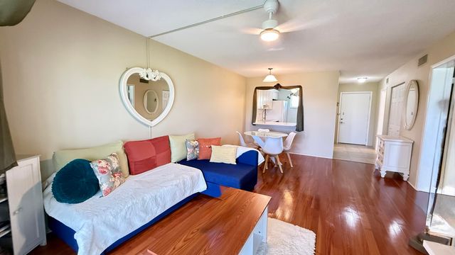 2728 N Garden Dr Drive N 214, Lake Worth Beach, FL 33461