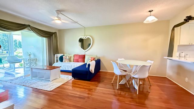 2728 N Garden Dr Drive N 214, Lake Worth Beach, FL 33461
