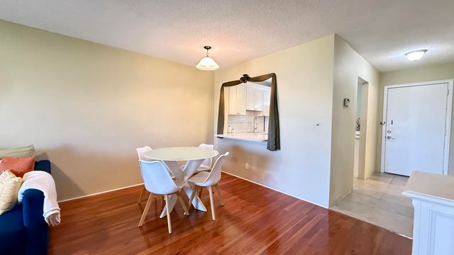 2728 N Garden Dr Drive N 214, Lake Worth Beach, FL 33461
