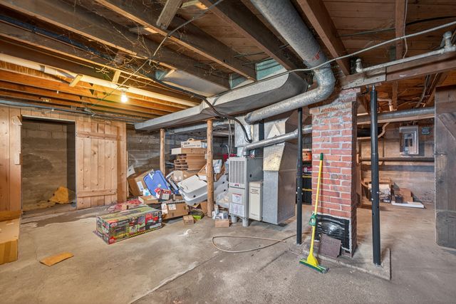 21137 Fenstermaker Road, Sycamore, IL 60178