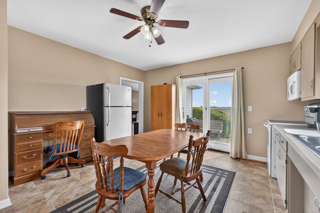 21137 Fenstermaker Road, Sycamore, IL 60178