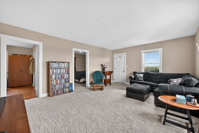 21137 Fenstermaker Road, Sycamore, IL 60178