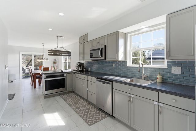 335 Park Avenue, Union Beach, NJ 07735