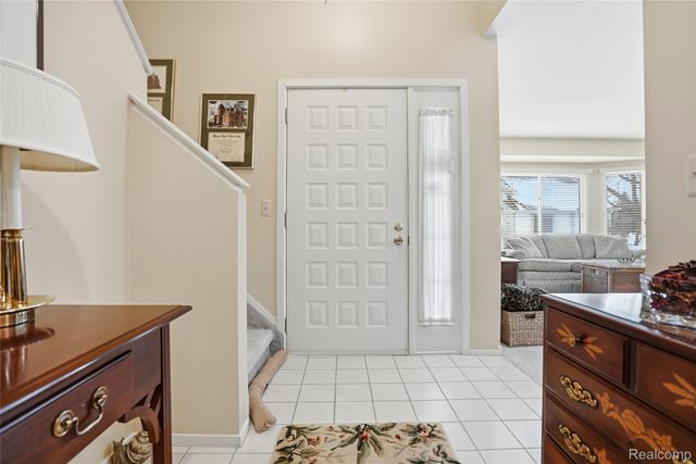 20435 Villa Grande Circle 54, Clinton Charter Township, MI 48038