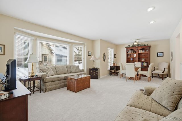 20435 Villa Grande Circle 54, Clinton Charter Township, MI 48038