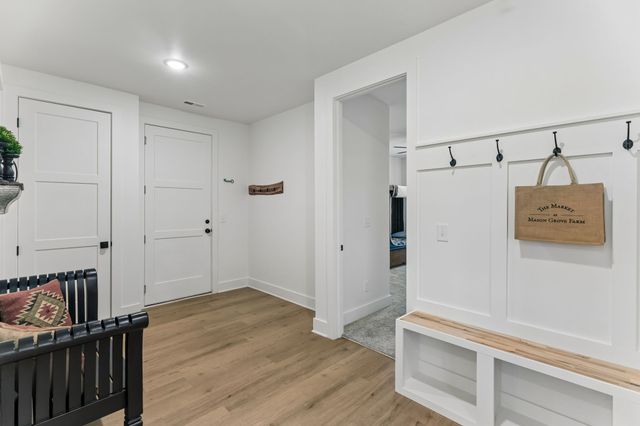 1495 Jacobs Rd, Columbia, TN 38401