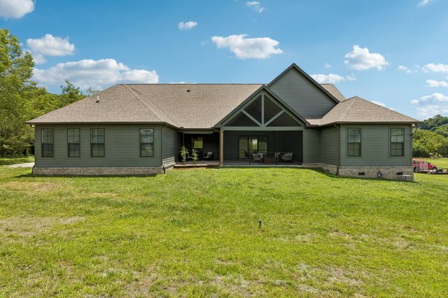 1495 Jacobs Rd, Columbia, TN 38401