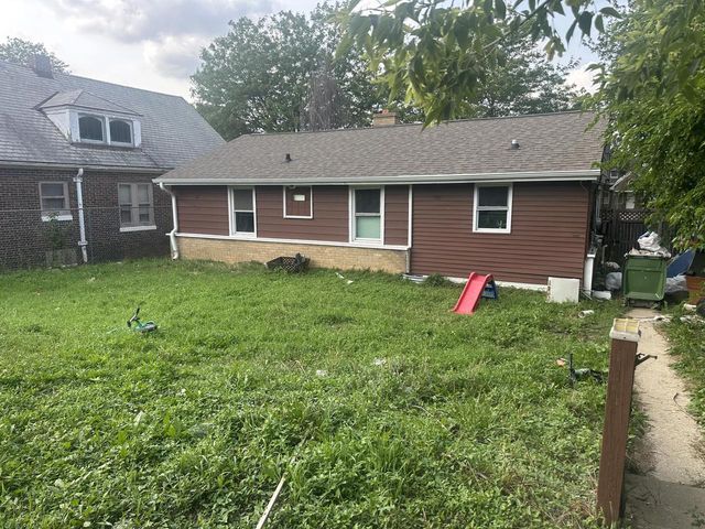 1225 W Capitol DRIVE, Milwaukee, WI 53206