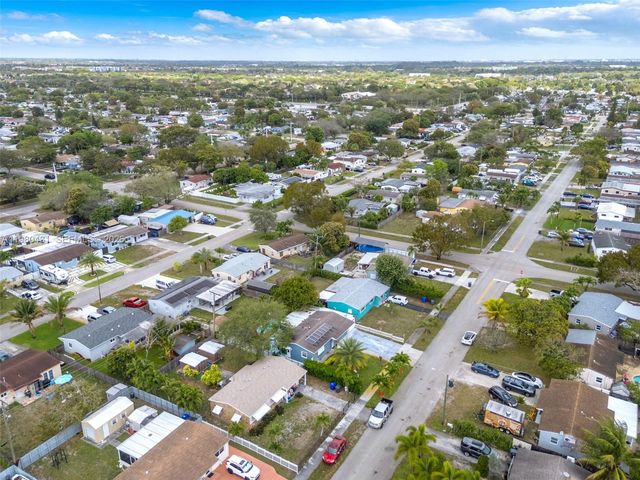 1210 N 71st Avenue, Hollywood, FL 33024