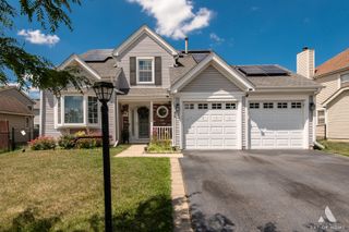 40 Jackson Lane, Streamwood, IL 60107