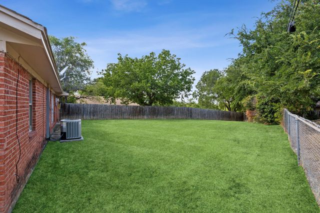 4600 Rushwood Court, Fort Worth, TX 76135