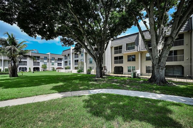 8765 BARDMOOR BOULEVARD 306, Seminole, FL 33777