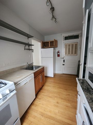 1112 Grove Street 1A, Evanston, IL 60201