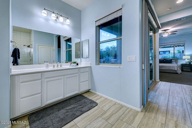 2496 W Music Mountains Drive, Green Valley, AZ 85622