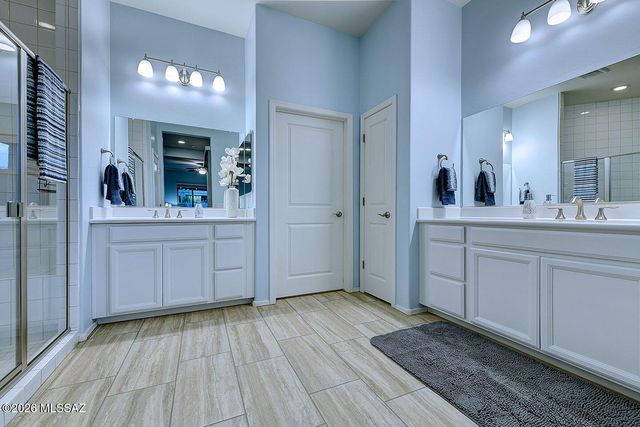 2496 W Music Mountains Drive, Green Valley, AZ 85622