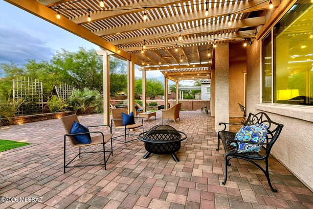 2496 W Music Mountains Drive, Green Valley, AZ 85622