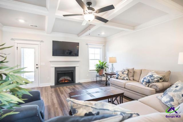 800 Harley Farms Drive, Bonaire, GA 31005