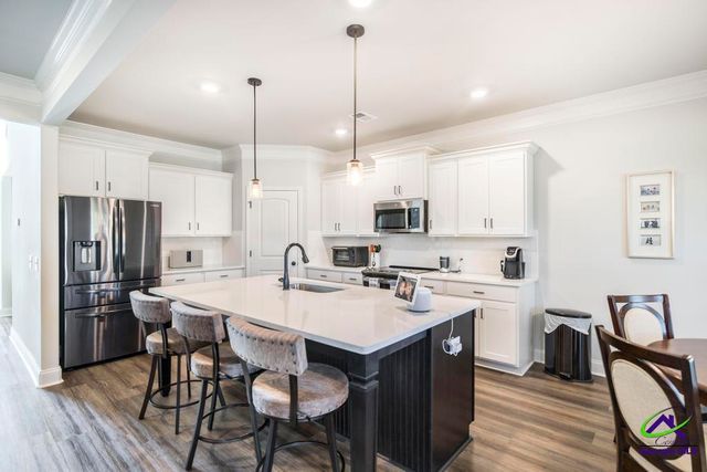 800 Harley Farms Drive, Bonaire, GA 31005