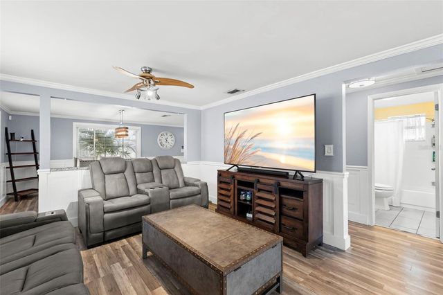 5210 6TH STREET S, St Petersburg, FL 33705