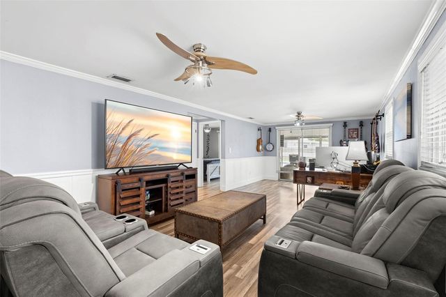5210 6TH STREET S, St Petersburg, FL 33705