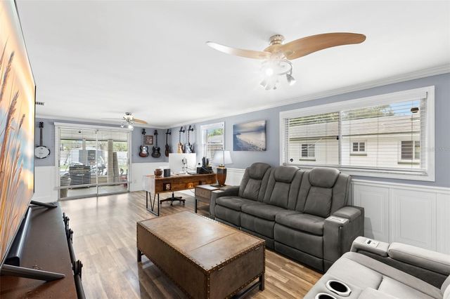 5210 6TH STREET S, St Petersburg, FL 33705