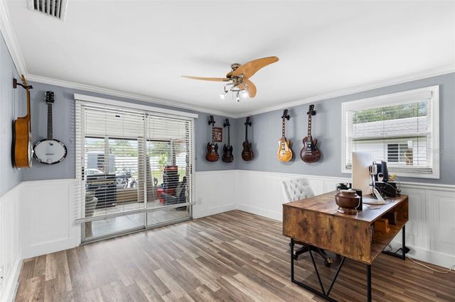 5210 6TH STREET S, St Petersburg, FL 33705