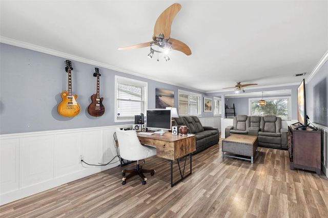 5210 6TH STREET S, St Petersburg, FL 33705