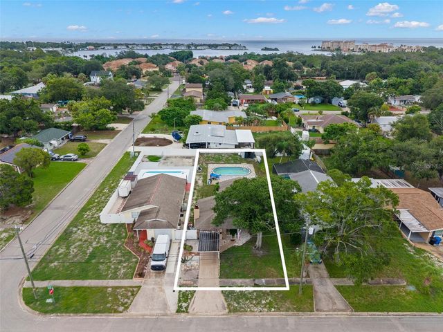 5210 6TH STREET S, St Petersburg, FL 33705