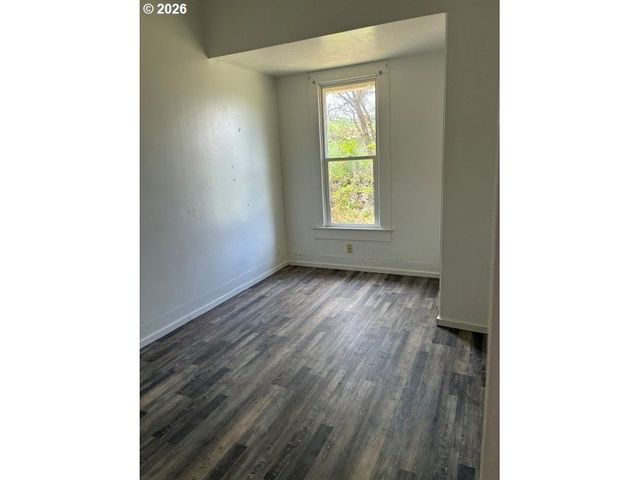 1914 Se COURT Ave, Pendleton, OR 97801
