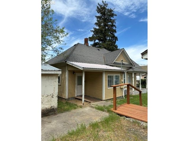 1914 Se COURT Ave, Pendleton, OR 97801