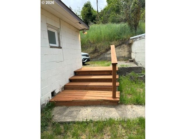 1914 Se COURT Ave, Pendleton, OR 97801