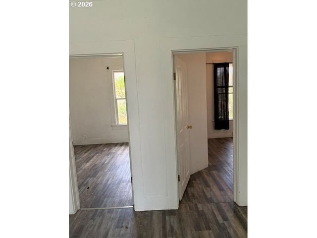 1914 Se COURT Ave, Pendleton, OR 97801