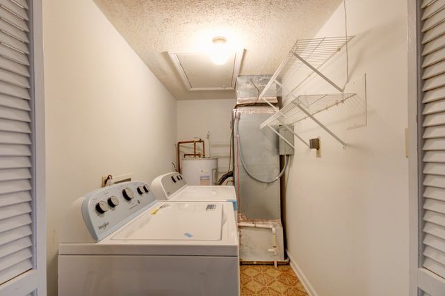 2172 Memorial Dr Apt C3, Clarksville, TN 37043