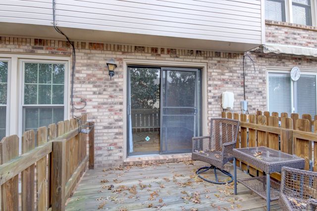 2172 Memorial Dr Apt C3, Clarksville, TN 37043